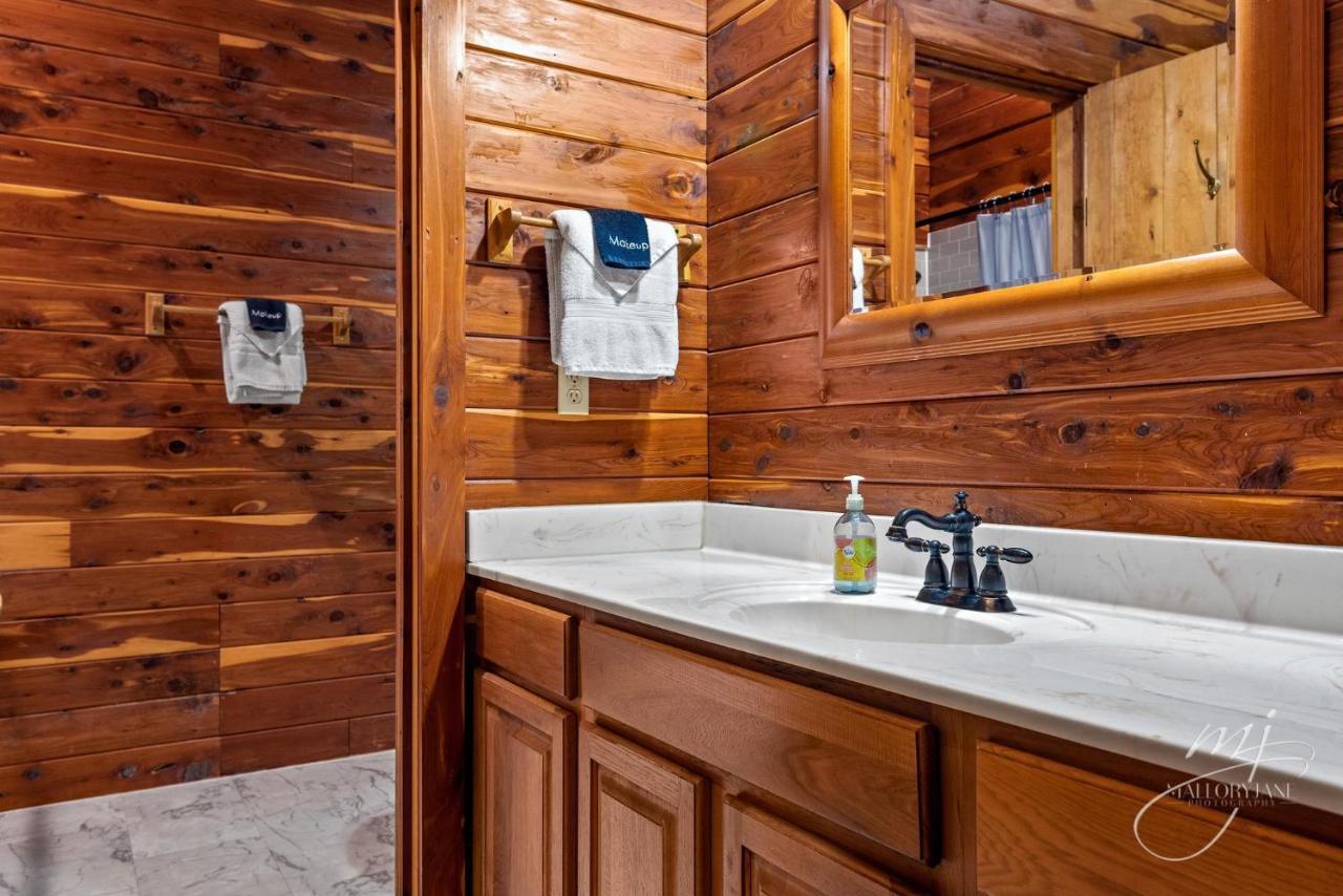 Fly Away Cabin- Modern, Serene, And Convenient Compton